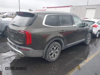 2020 Kia Telluride EX with VIN 5XYP3DHC3LG020303, listed as a IAAI auction lot 42249452 with 93,402 mi miles and . Bid and sale history available at DreamBid. Image 4.