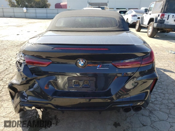 2022 BMW M8 Competition z VIN WBSDZ0C01NCJ91249, wystawiony jako Copart lot #49842513 z przebiegiem 6 187 mil mil oraz . Historia ofert i sprzedaży dostępna na DreamBid. Obrazek 6.