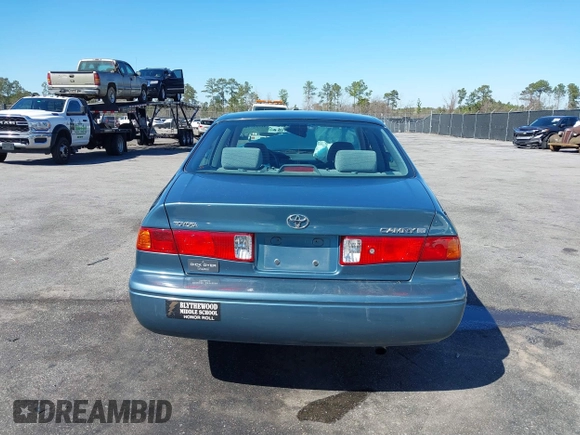 2001 Toyota Camry CE with VIN 4T1BG22K41U782923, listed as a IAAI auction lot 41773916 with 201,038 mi miles and . Bid and sale history available at carsss.com. Image 16.