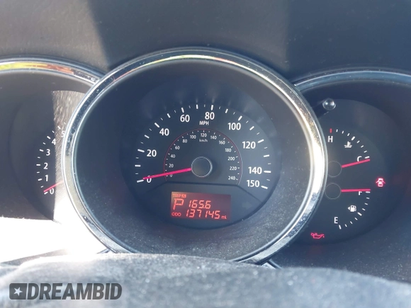 2013 Kia Sorento EX with VIN 5XYKU4A24DG390573, listed as a IAAI auction lot 41628998 with 137,145 mi miles and . Bid and sale history available at carsss.com. Image 7.