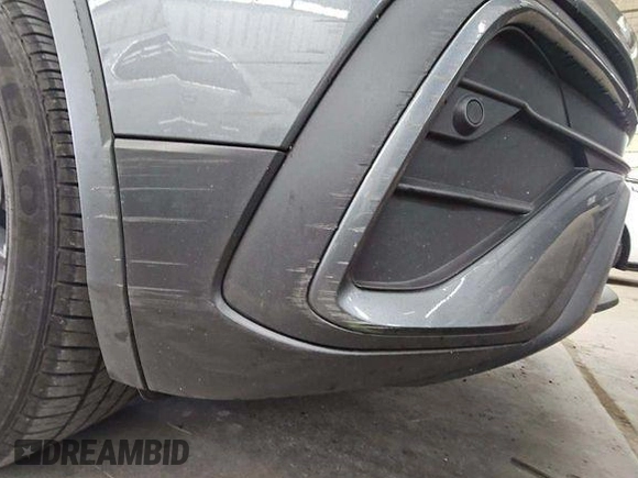 2024 Volkswagen Tiguan SE z VIN 3VV3B7AX3RM106966, wystawiony jako IAAI lot #42809081 z przebiegiem 32 302 mil mil oraz . Historia ofert i sprzedaży dostępna na DreamBid. Obrazek 14.