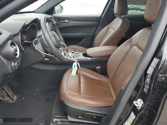 2023 Alfa Romeo Stelvio Ti with VIN ZASPAKBN7P7D54428, listed as a Copart auction lot 43994135 with 0 mi miles and Salvage Title. Bid and sale history available at carsss.com. Image 7.