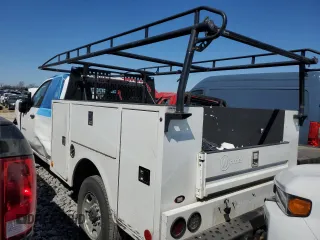 2022 Chevrolet Silverado 1500 with VIN 1GC2WLE7XNF219440, listed as a Copart auction lot 49656895 with 128,138 mi miles and Salvage Title. Bid and sale history available at DreamBid. Image 2.