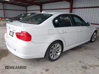 2011 BMW 3 Series 328i with VIN WBAPH5G5XBNM84297, listed as a IAAI auction lot 41535762 with 159,999 mi miles. Bid and sale history available at carsss.com. Image 4.