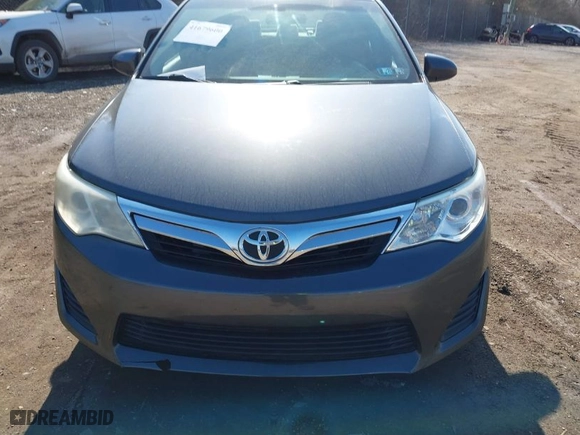 2012 Toyota Camry L with VIN 4T1BF1FK0CU099563, listed as a IAAI auction lot 41679600 with 142,405 mi miles. Bid and sale history available at carsss.com. Image 6.