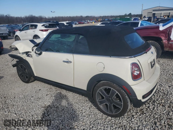 2011 MINI Convertible S z VIN WMWZP3C51BTX84327, wystawiony jako Copart lot #46111435 z przebiegiem Nie podano mil oraz Szkoda całkowita • Salvage title. Historia ofert i sprzedaży dostępna na DreamBid. Obrazek 2.