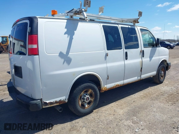 2008 GMC Savana Cargo with VIN 1GTGG25C581185130, listed as a IAAI auction lot 41969370 with 139,437 mi miles and . Bid and sale history available at carsss.com. Image 4.