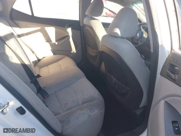 2015 Kia Optima LX with VIN 5XXGM4A72FG376907, listed as a IAAI auction lot 41823625 with 156,281 mi miles. Bid and sale history available at carsss.com. Image 8.