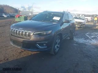 2019 Jeep Cherokee Limited with VIN 1C4PJMDX1KD488784, listed as a IAAI auction lot 41506218 with 75,785 mi miles. Bid and sale history available at carsss.com. Image 17.