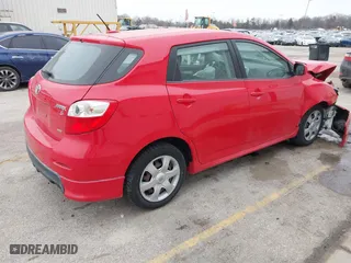 2009 Toyota Matrix S with VIN 2T1LE40E49C009417, listed as a IAAI auction lot 41469027 with 86,212 mi miles. Bid and sale history available at carsss.com. Image 4.