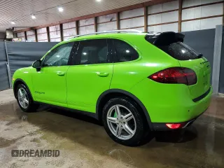 2012 Porsche Cayenne z VIN WP1AA2A28CLA05588, wystawiony jako Copart lot #54973895 z przebiegiem 189 838 mil mil oraz Czysty tytuł • Clean title. Historia ofert i sprzedaży dostępna na DreamBid. Obrazek 2.