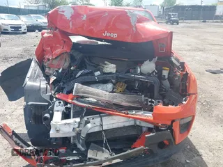 2020 Jeep Renegade Altitude z VIN ZACNJABB6LPL11581, wystawiony jako IAAI lot #42225447 z przebiegiem Nie podano mil oraz . Historia ofert i sprzedaży dostępna na DreamBid. Obrazek 11.
