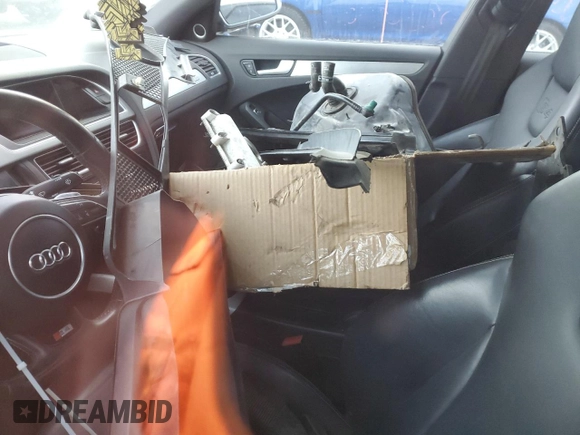 2013 Audi S4 Premium Plus z VIN WAUBGAFL6DA129983, wystawiony jako Copart lot #49119585 z przebiegiem Nie podano mil oraz Szkoda całkowita • Salvage title. Historia ofert i sprzedaży dostępna na DreamBid. Obrazek 8.