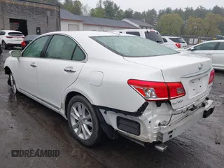 2010 Lexus ES 330 z VIN JTHBK1EG5A2413504, wystawiony jako IAAI lot #42181215 z przebiegiem 110 295 mil mil oraz . Historia ofert i sprzedaży dostępna na DreamBid. Obrazek 3.