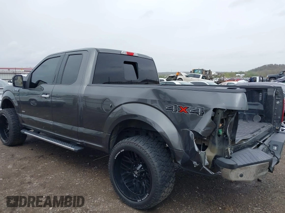 2015 Ford F-150 XLT with VIN 1FTEX1EP9FFC75210, listed as a IAAI auction lot 39041797 with 125,522 mi miles. Bid and sale history available at carsss.com. Image 19.