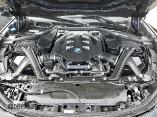 2024 BMW 7 Series 760i xDrive z VIN WBA33EJ02RCR69064, wystawiony jako Copart lot #74063964 z przebiegiem 2 938 mil mil oraz Nie do naprawy • Non repairable. Historia ofert i sprzedaży dostępna na DreamBid. Obrazek 11.