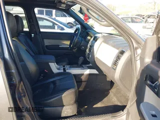 2009 Mercury Mariner Premier с VIN 4M2CU87G69KJ19332, выставлен на аукционе IAAI как лот 41011224 с пробегом 193 301 миль миль и . История ставок и продаж доступна на DreamBid. Изображение 5.