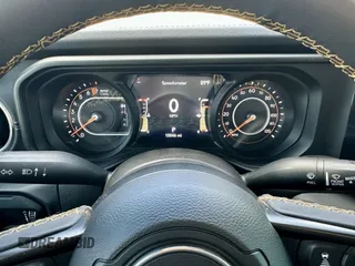 2024 Jeep Gladiator Sport S with VIN 1C6HJTAG0RL123040, listed as a IAAI auction lot 42628429 with 15,046 mi miles and . Bid and sale history available at DreamBid. Image 7.