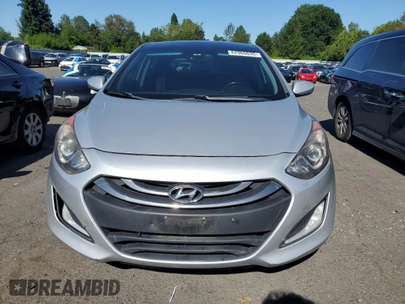 2013 Hyundai Elantra with VIN KMHD35LE1DU027778, listed as a Copart auction lot 62960035 with 215,537 mi miles and Clean title. Bid and sale history available at DreamBid. Image 5.