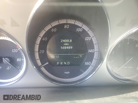 2009 Mercedes-Benz C 300 Sport z VIN WDDGF81X29R054096, wystawiony jako Copart lot #57433145 z przebiegiem 168 489 mil mil oraz Czysty tytuł • Clean title. Historia ofert i sprzedaży dostępna na DreamBid. Obrazek 9.