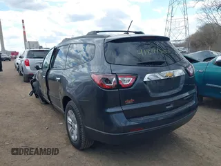 2013 Chevrolet Traverse LS with VIN 1GNKRFED7DJ116297, listed as a IAAI auction lot 41894310 with 180,551 mi miles. Bid and sale history available at carsss.com. Image 3.