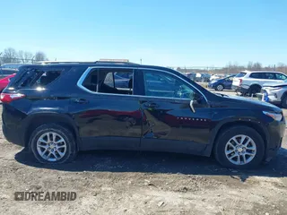 2019 Chevrolet Traverse LT Cloth with VIN 1GNEVGKW1KJ193586, listed as a IAAI auction lot 42044908 with 137,823 mi miles. Bid and sale history available at carsss.com. Image 14.