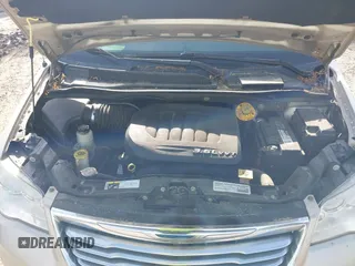 2015 Chrysler Town & Country Touring with VIN 2C4RC1BG7FR583213, listed as a IAAI auction lot 42089075 with 265,629 mi miles. Bid and sale history available at carsss.com. Image 10.