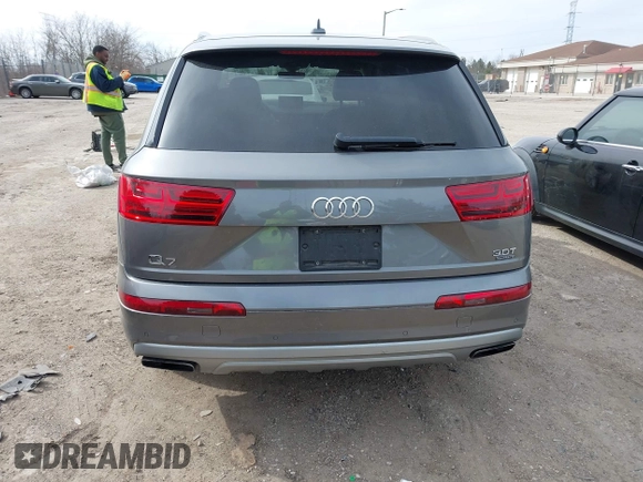 2017 Audi Q7 Premium Plus with VIN WA1LAAF76HD042448, listed as a IAAI auction lot 42030033 with 97,540 mi miles. Bid and sale history available at carsss.com. Image 16.