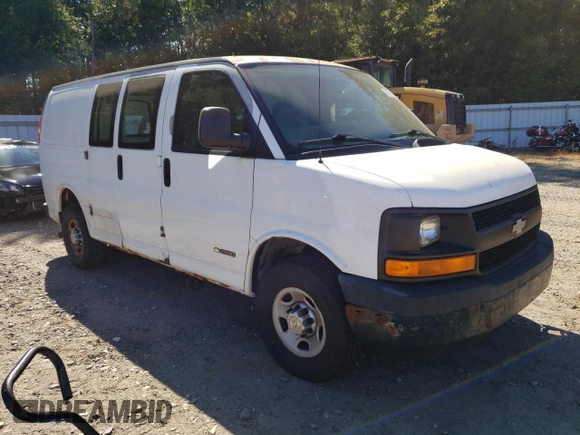 2006 Chevrolet Express Cargo Van with VIN 1GCGG25VX61197501, listed as a Copart auction lot 70395184 with 241,805 mi miles and Clean Title. Bid and sale history available at carsss.com. Image 4.