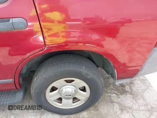 2004 Ford Explorer XLS z VIN 1FMZU62KX4ZB03811, wystawiony jako IAAI lot #41937630 z przebiegiem 228 108 mil mil oraz . Historia ofert i sprzedaży dostępna na DreamBid. Obrazek 6.