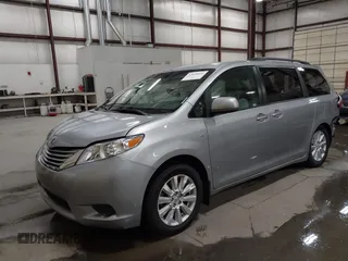 2017 Toyota Sienna LE with VIN 5TDJZ3DC9HS185755, listed as a IAAI auction lot 41838859 with 42,992 mi miles. Bid and sale history available at carsss.com. Image 20.