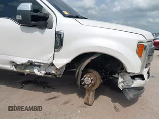 2017 Ford F-250 Lariat with VIN 1FT7W2BTXHEB75967, listed as a IAAI auction lot 42241525 with 181,780 mi miles and . Bid and sale history available at DreamBid. Image 6.