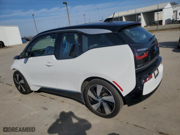2018 BMW i3 with VIN WBY7Z2C59JVE64742, listed as a Copart auction lot 45098905 with 26,098 mi miles and Salvage Title. Bid and sale history available at carsss.com. Image 2.