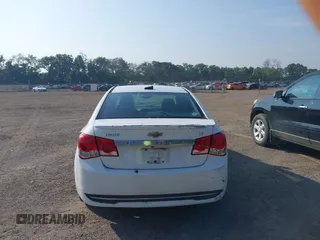 2014 Chevrolet Cruze 1LT with VIN 1G1PC5SB4E7481461, listed as a IAAI auction lot 42628673 with 164,689 mi miles and . Bid and sale history available at DreamBid. Image 16.