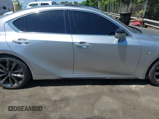 2024 Lexus IS 350 F Sport z VIN JTHGZ1B2XR5078857, wystawiony jako IAAI lot #42172598 z przebiegiem 21 389 mil mil oraz . Historia ofert i sprzedaży dostępna na DreamBid. Obrazek 13.