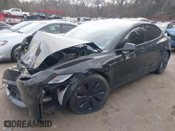2024 Tesla Model 3 z VIN 5YJ3E1EA8RF755840, wystawiony jako IAAI lot #41677744 z przebiegiem 9 695 mil mil oraz . Historia ofert i sprzedaży dostępna na DreamBid. Obrazek 2.