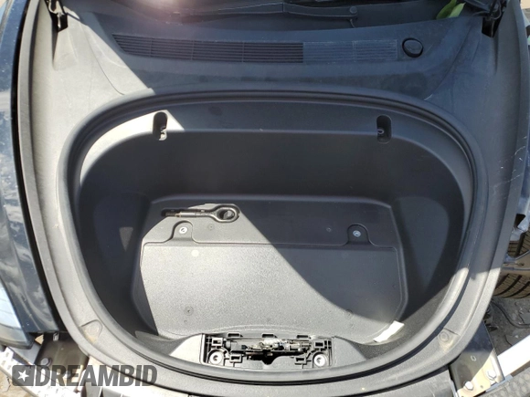 2020 Tesla Model 3 Performance z VIN 5YJ3E1EC8LF646755, wystawiony jako Copart lot #57224755 z przebiegiem 38 556 mil mil oraz Szkoda całkowita • Salvage title. Historia ofert i sprzedaży dostępna na DreamBid. Obrazek 11.