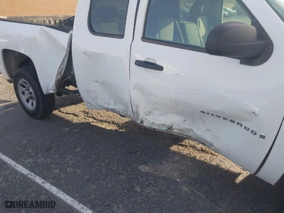 2008 Chevrolet Silverado 1500 Work Truck with VIN 1GCEC19X98Z233708, listed as a IAAI auction lot 41675762 with 1 mi miles. Bid and sale history available at carsss.com. Image 6.