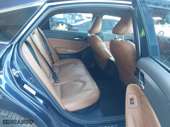 2019 Toyota Avalon Hybrid Limited with VIN 4T1B21FB5KU007633, listed as a IAAI auction lot 41615161 with 132,182 mi miles. Bid and sale history available at carsss.com. Image 8.