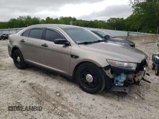 2013 Ford Police Interceptor z VIN 1FAHP2M81DG124615, wystawiony jako Copart lot #56727015 z przebiegiem 190 319 mil mil oraz Czysty tytuł • Clean title. Historia ofert i sprzedaży dostępna na DreamBid. Obrazek 4.