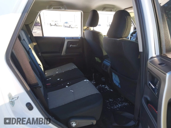 2018 Toyota 4Runner SR5 with VIN JTEBU5JR4J5507930, listed as a IAAI auction lot 41292536 with 105,882 mi miles and . Bid and sale history available at DreamBid. Image 8.