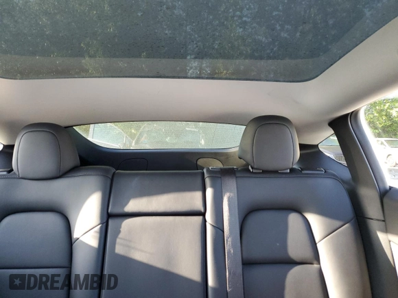 2022 Tesla Model Y Long Range with VIN 7SAYGAEE7NF376795, listed as a Copart auction lot 55113135 with 66,796 mi miles and Salvage Title. Bid and sale history available at carsss.com. Image 10.