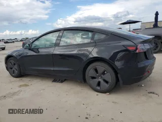 2021 Tesla Model 3 Long Range z VIN 5YJ3E1EB9MF006708, wystawiony jako Copart lot #56230525 z przebiegiem 41 744 mil mil oraz Szkoda całkowita • Salvage title. Historia ofert i sprzedaży dostępna na DreamBid. Obrazek 2.