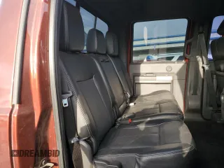 2015 Ford F-350 Platinum z VIN 1FT8W3BT0FEB61101, wystawiony jako Copart lot #51622235 z przebiegiem 110 570 mil mil oraz Szkoda całkowita • Salvage title. Historia ofert i sprzedaży dostępna na DreamBid. Obrazek 10.
