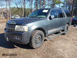2009 Lincoln Navigator with VIN 5LMFU28579LJ00854, listed as a IAAI auction lot 41692066 with 245,264 mi miles. Bid and sale history available at carsss.com. Image 2.