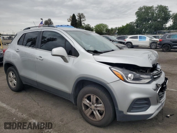 2017 Chevrolet Trax LT with VIN 3GNCJPSBXHL167585, listed as a Copart auction lot 53670845 with 95,871 mi miles and Salvage Title. Bid and sale history available at carsss.com. Image 4.