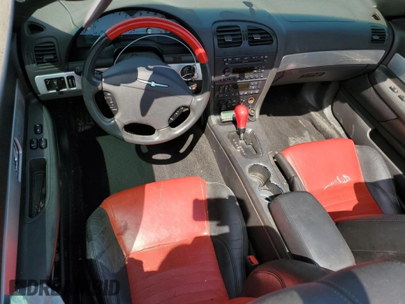 2002 Ford Thunderbird Hardtop Premium z VIN 1FAHP60A92Y117614, wystawiony jako Copart lot #59344735 z przebiegiem 83 723 mil mil oraz Szkoda całkowita • Salvage title. Historia ofert i sprzedaży dostępna na DreamBid. Obrazek 8.