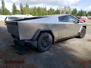 2024 Tesla Cybertruck z VIN 7G2CEHED8RA006307, wystawiony jako Copart lot #74118474 z przebiegiem 1773 mil mil oraz Szkody całkowita. Historia ofert i sprzedaży dostępna na DreamBid. Obrazek 3.
