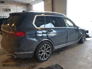 2021 BMW X7 xDrive40i with VIN 5UXCW2C09M9E94039, listed as a IAAI auction lot 41473138 with 1 mi miles. Bid and sale history available at carsss.com. Image 4.