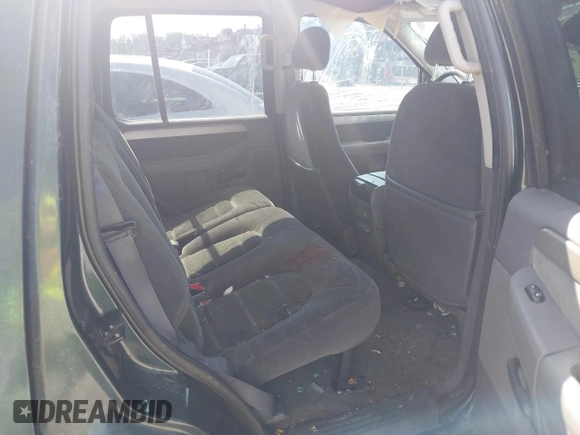 2003 Ford Explorer XLT z VIN 1FMZU73K73ZB46442, wystawiony jako IAAI lot #42532182 z przebiegiem 273 637 mil mil oraz . Historia ofert i sprzedaży dostępna na DreamBid. Obrazek 8.